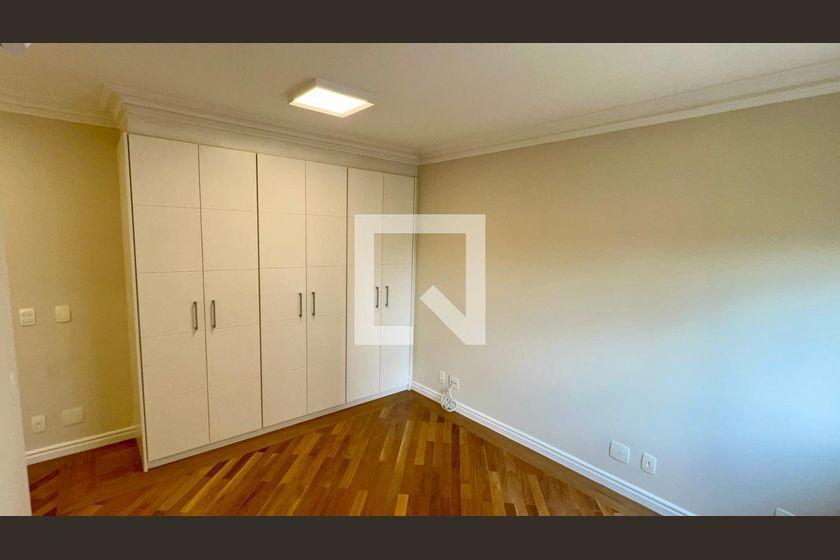Apartamento à Venda – Jardim Europa, 3 Quartos, 280 m² – São Paulo