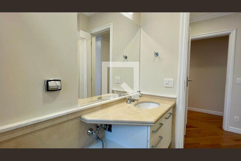 Apartamento à Venda – Jardim Europa, 3 Quartos, 280 m² – São Paulo