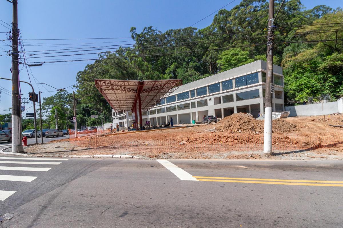 Loja em posto na Avenida Nova Cantareira, N. 4055 – loja 6 • 60 m²