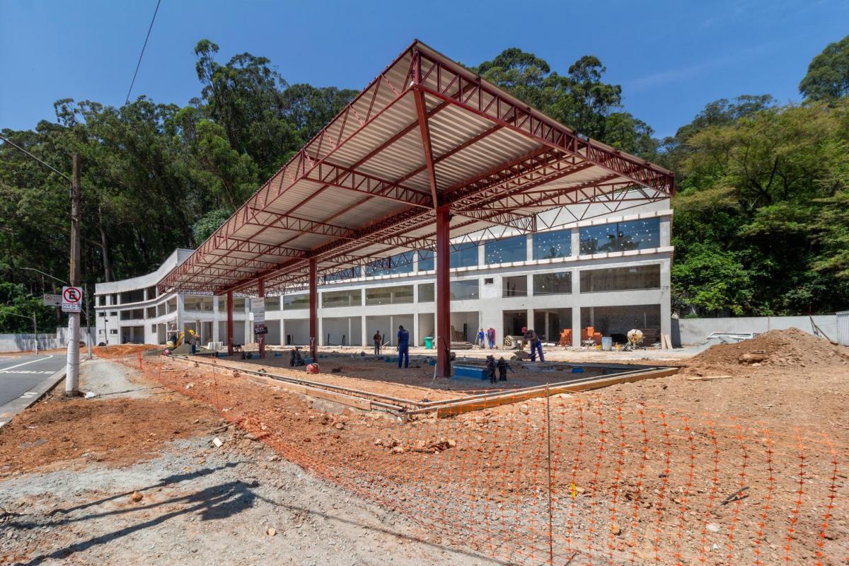 Loja em posto na Avenida Nova Cantareira, N. 4055 – loja 6 • 60 m²