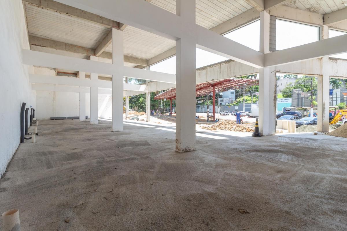 Loja em posto na Avenida Nova Cantareira, N. 4055 – loja 6 • 60 m²