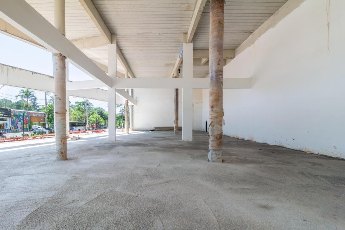Loja em posto na Avenida Nova Cantareira, N. 4055 – loja 6 • 60 m²