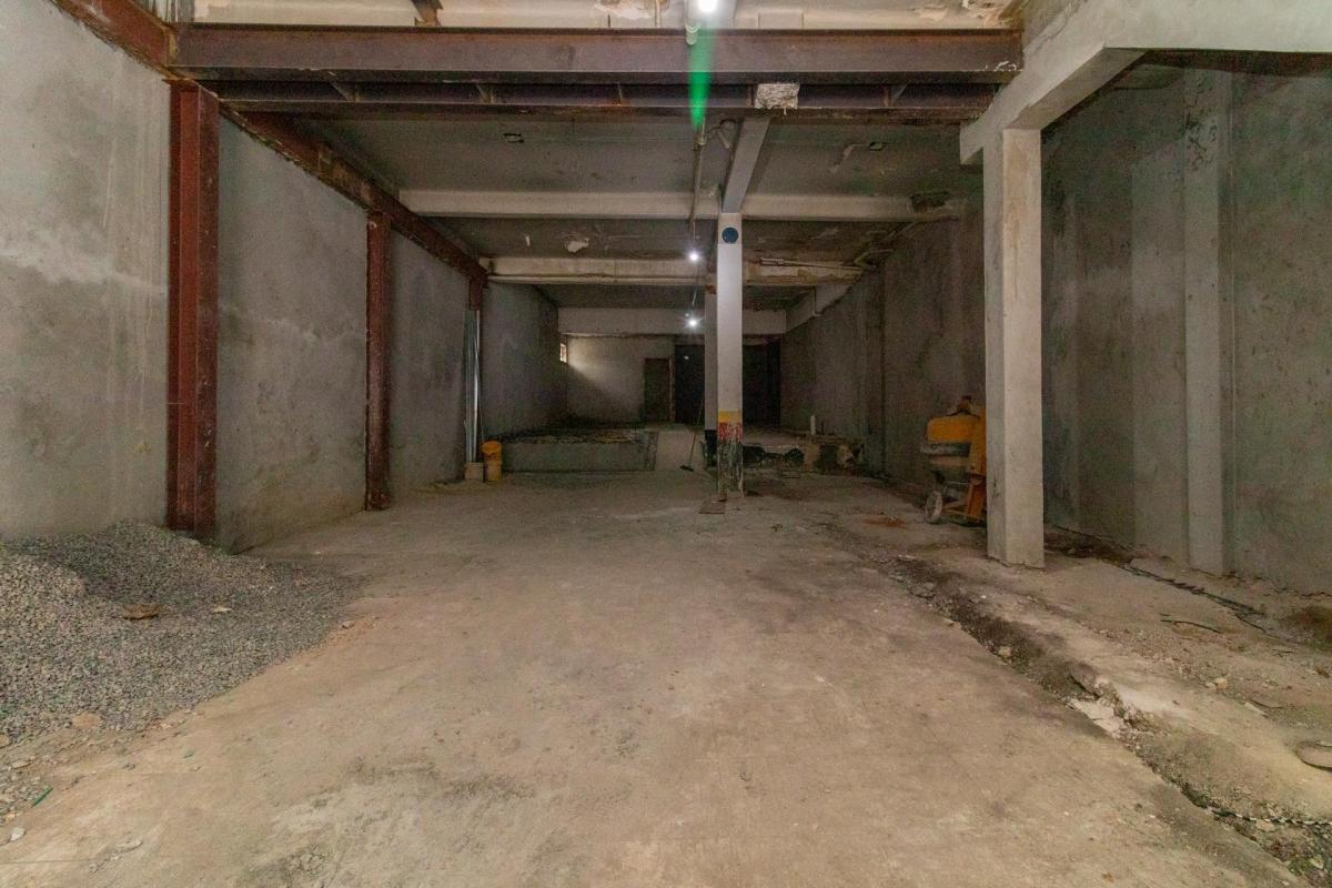 Loja na Largo dos Pinheiros, N. 33 • 188 m²