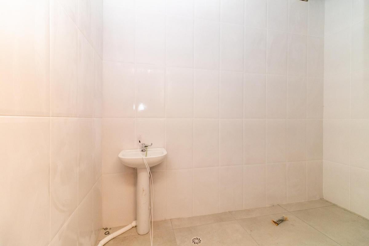 Loja na Largo dos Pinheiros, N. 33 • 188 m²