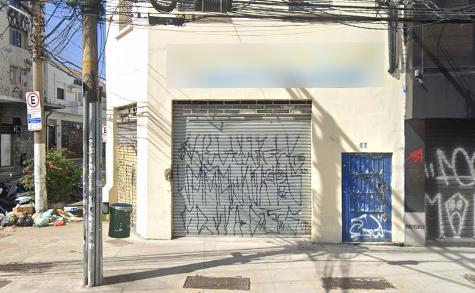Loja na Largo dos Pinheiros, N. 33 • 188 m²