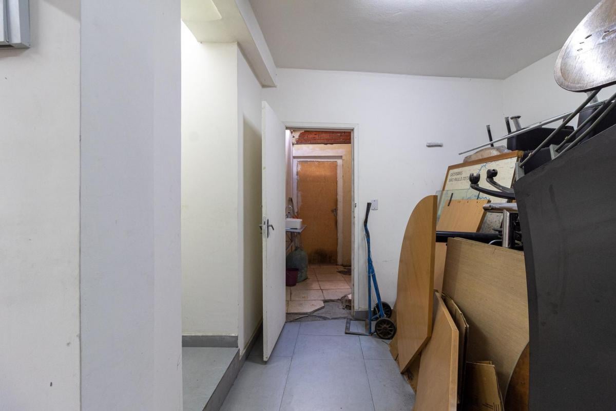 Casa comercial na Avenida Miguel Conejo, N. 974 • 150 m²
