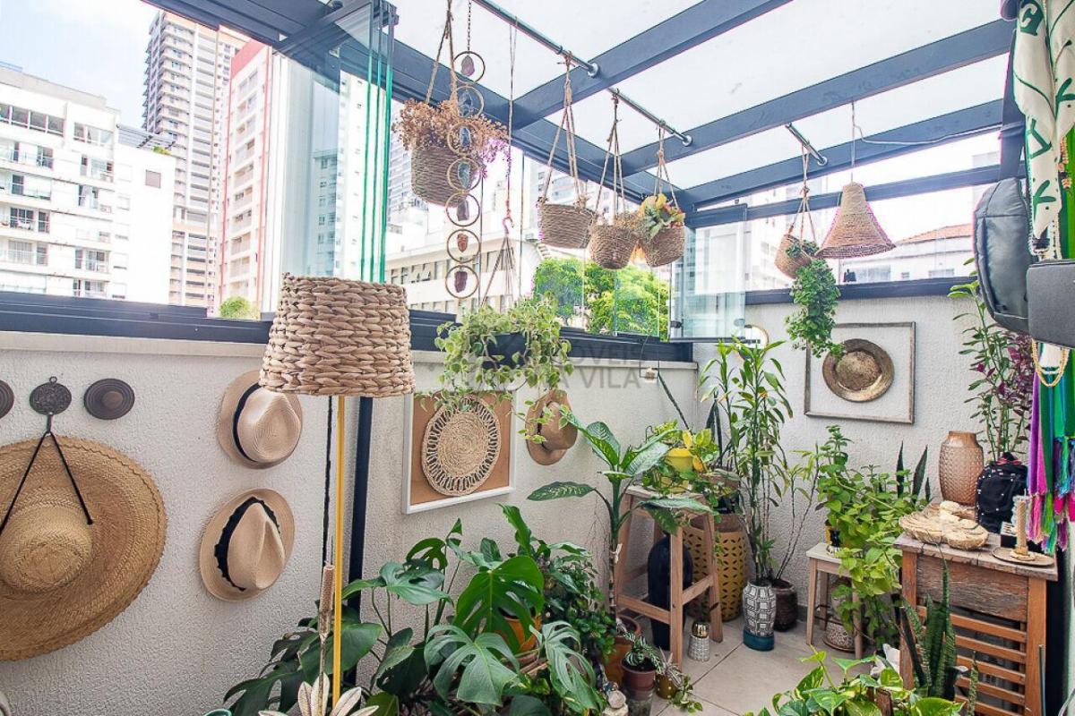 Garden moderno na Vila Mariana com área externa privativa.