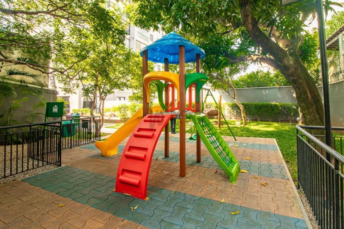 Garden moderno na Vila Mariana com área externa privativa.