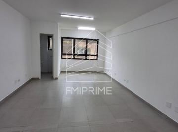 SALA COMERCIAL DE 32 m2 COM 1 VAGA, PRÓXIMO METRÔ SANTA CRUZ.