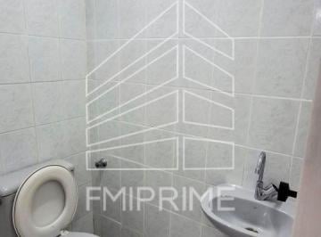 SALA COMERCIAL DE 32 m2 COM 1 VAGA, PRÓXIMO METRÔ SANTA CRUZ.
