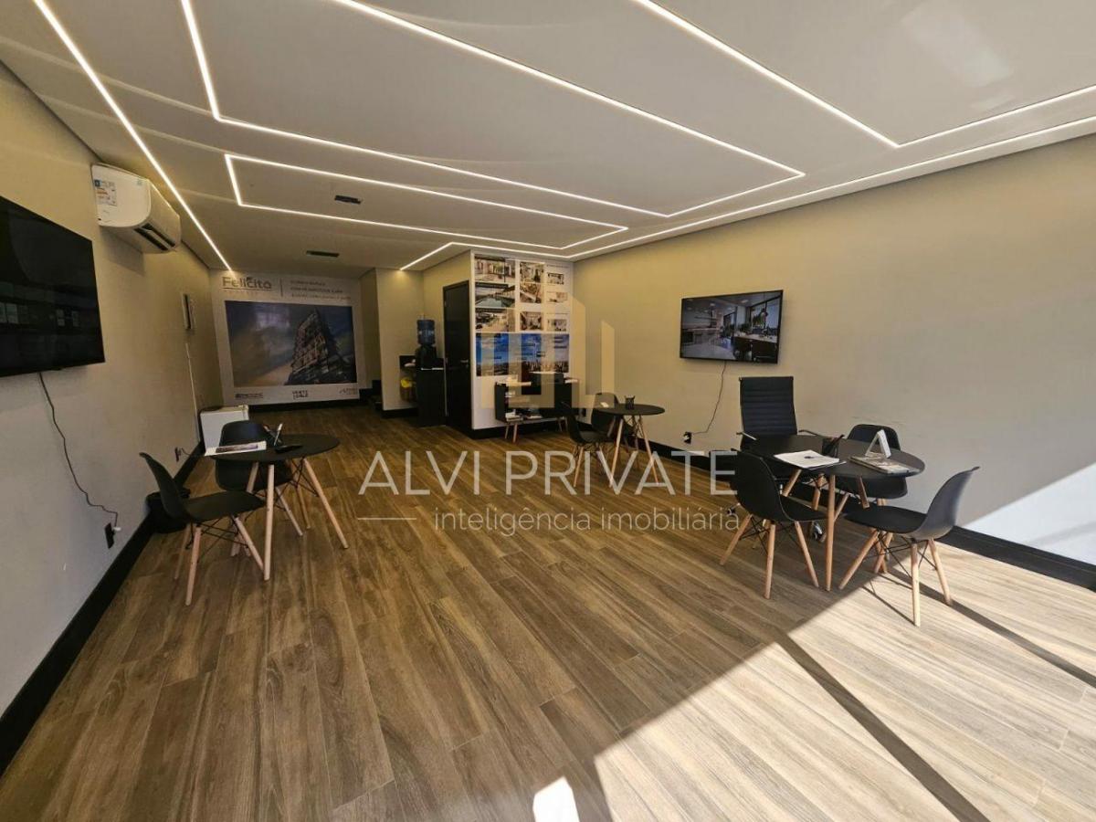 Loja comercial à venda com 3 pavimentos + Rooftop – Na Pompéia OPORTUNIDADE!!!