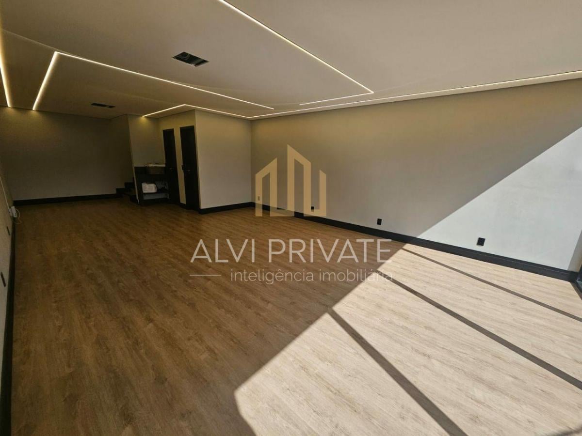Loja comercial à venda com 3 pavimentos + Rooftop – Na Pompéia OPORTUNIDADE!!!