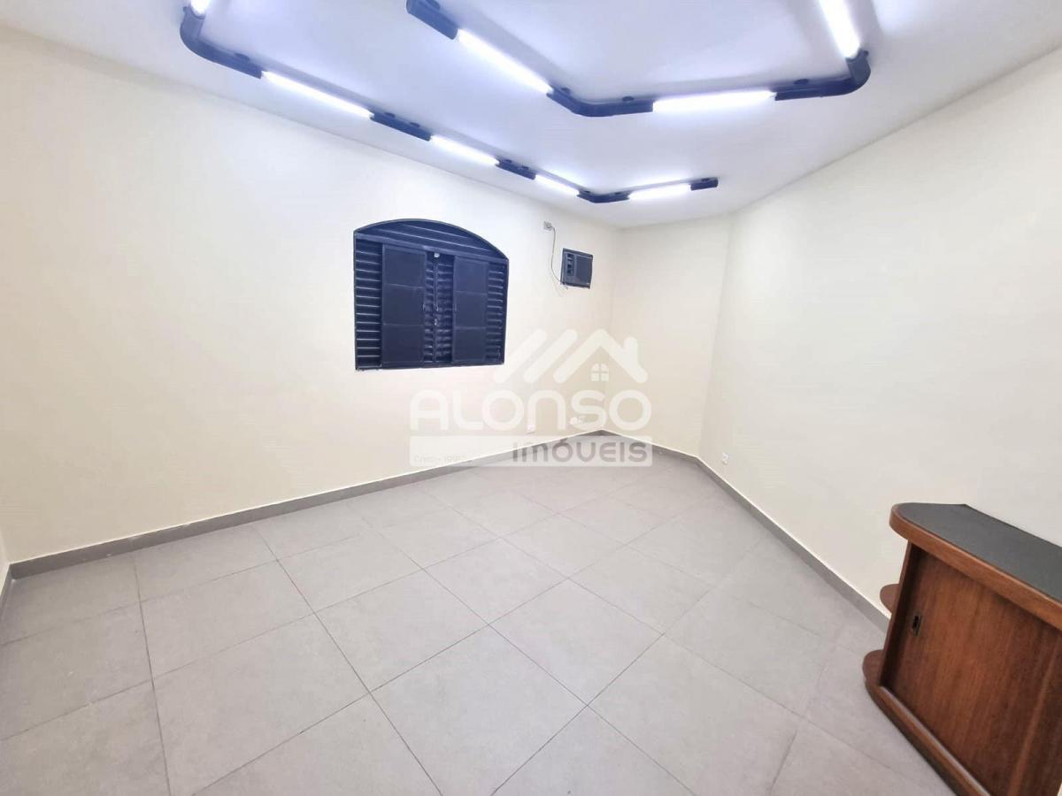 Ponto Comercial para alugar, 180m², 10 vagas – Butantã