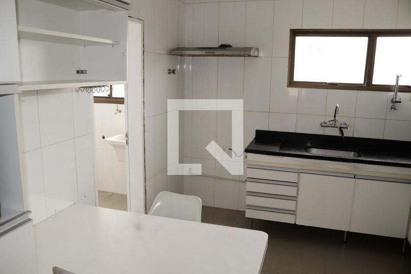 Apartamento à Venda – Higienópolis, 3 Quartos, 237 m² – São Paulo