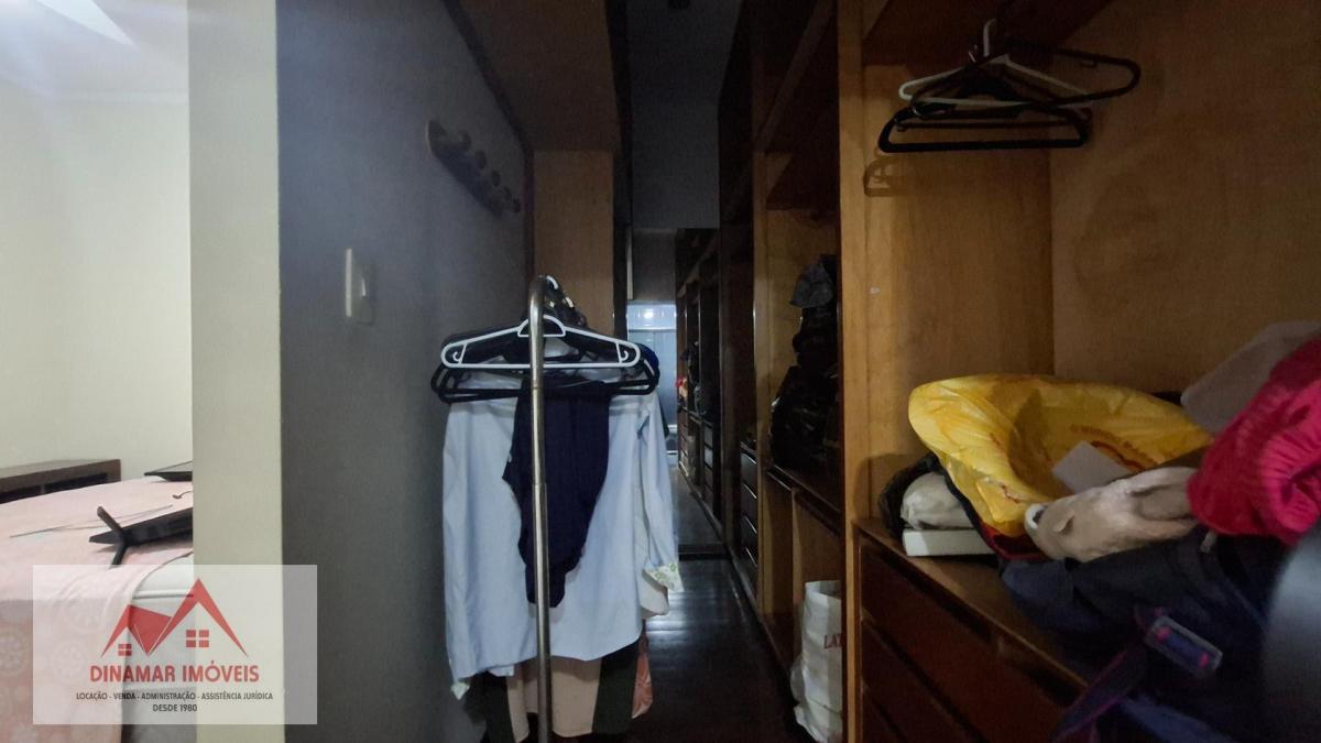 Sobrado à Venda no Cambuci SP: 4 Quartos, 180m²…