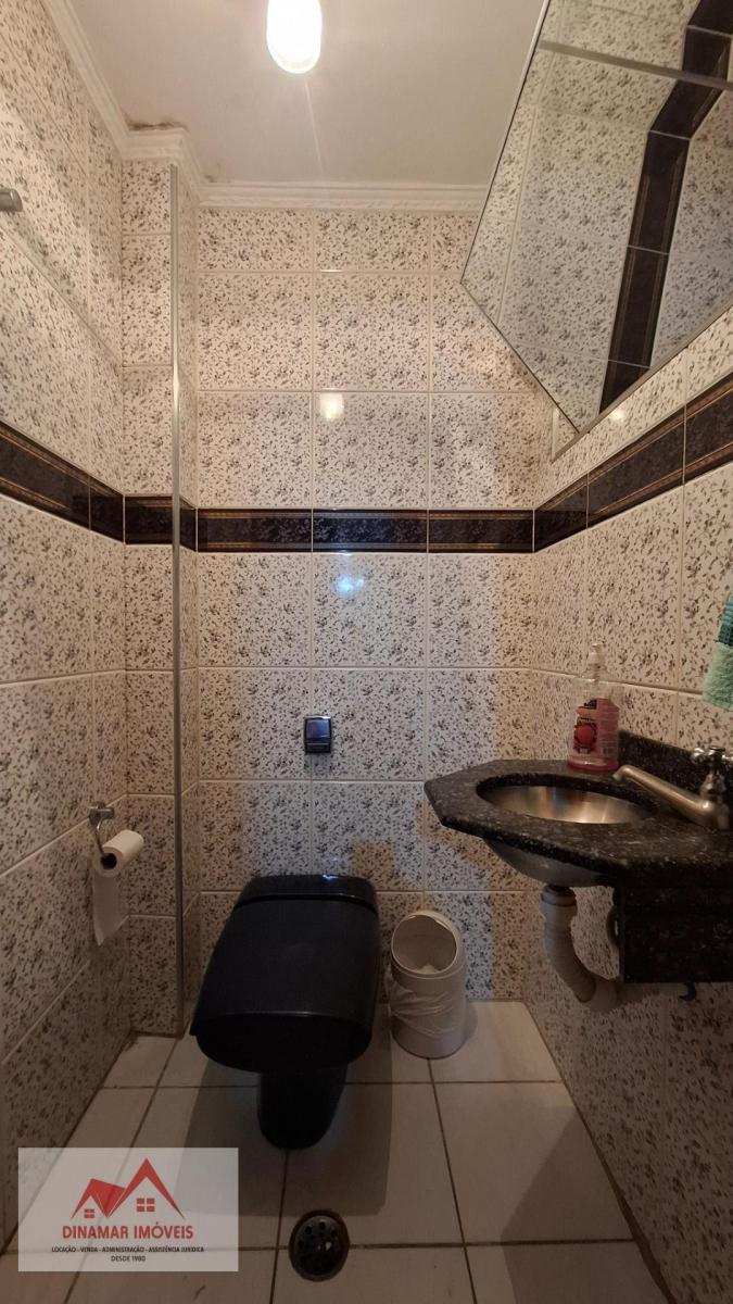 Sobrado à Venda no Cambuci SP: 4 Quartos, 180m²…