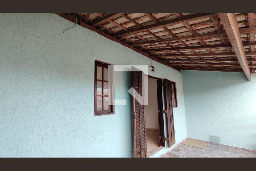 Casa à Venda – Vila Jacuí, 1 Quarto, 72 m² – São Paulo
