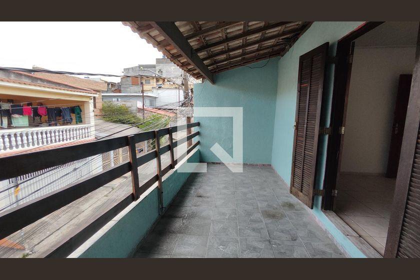 Casa à Venda – Vila Jacuí, 1 Quarto, 72 m² – São Paulo