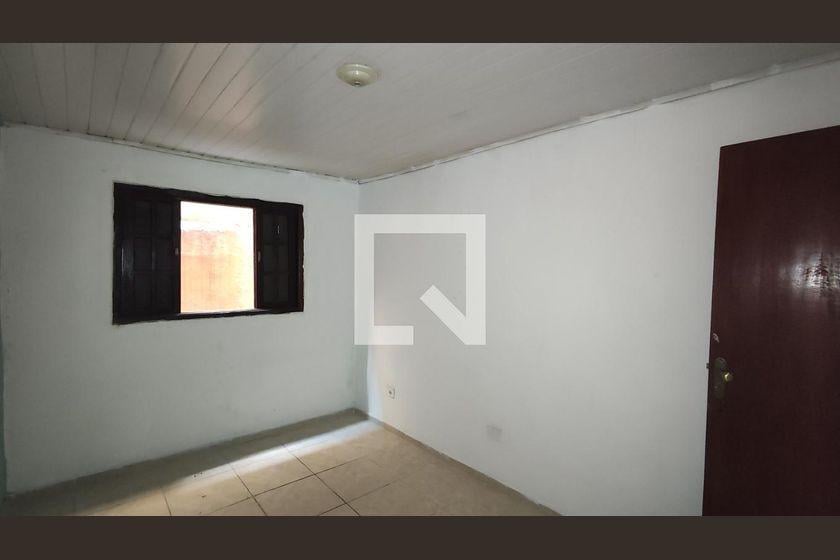Casa à Venda – Vila Jacuí, 1 Quarto, 72 m² – São Paulo