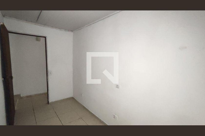 Casa à Venda – Vila Jacuí, 1 Quarto, 72 m² – São Paulo