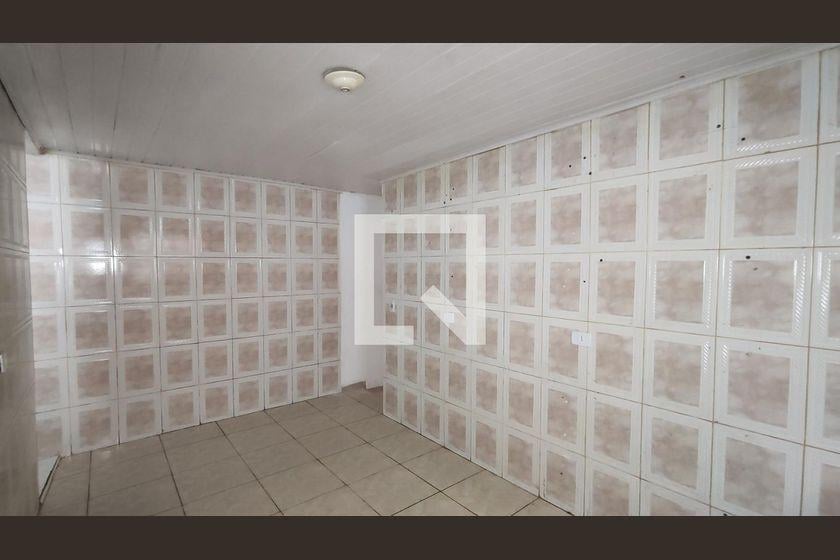 Casa à Venda – Vila Jacuí, 1 Quarto, 72 m² – São Paulo