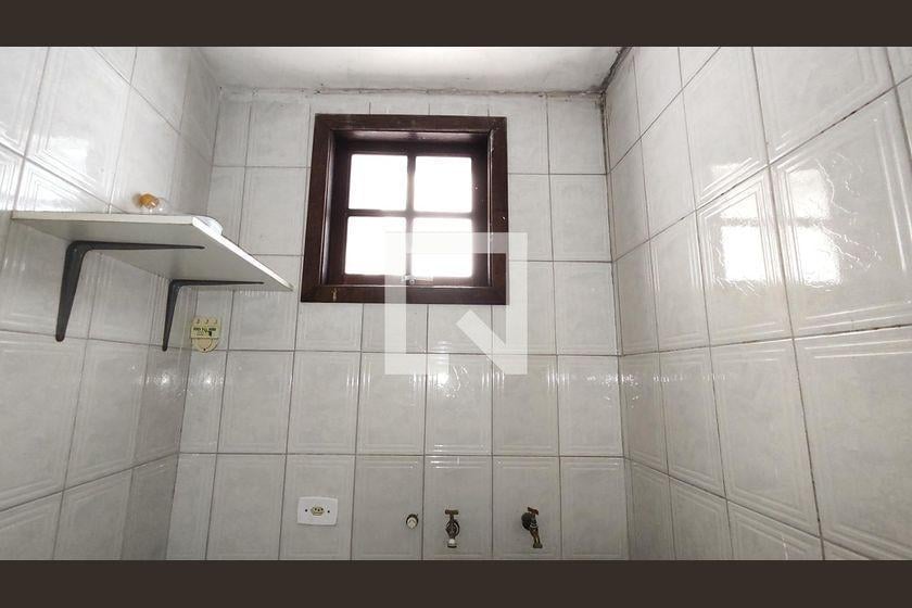 Casa à Venda – Vila Jacuí, 1 Quarto, 72 m² – São Paulo