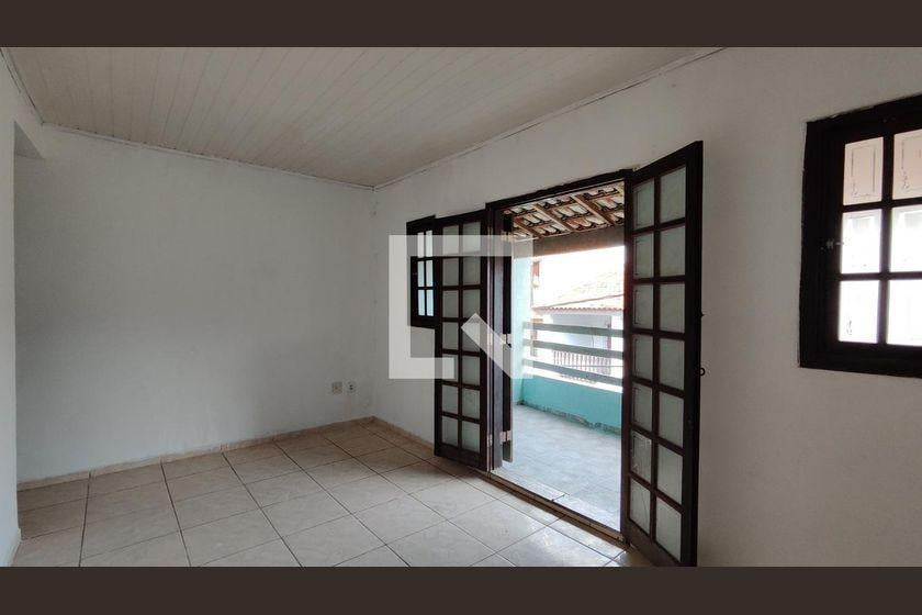 Casa à Venda – Vila Jacuí, 1 Quarto, 72 m² – São Paulo