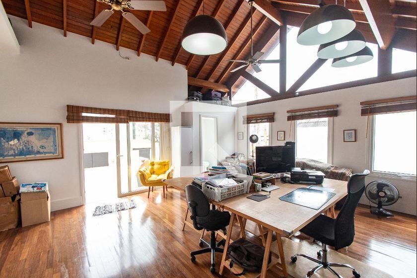 Casa à Venda – Vila Mariana, 6 Quartos, 700 m² – São Paulo
