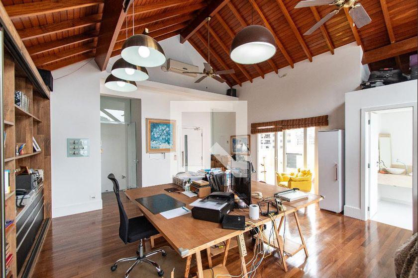 Casa à Venda – Vila Mariana, 6 Quartos, 700 m² – São Paulo