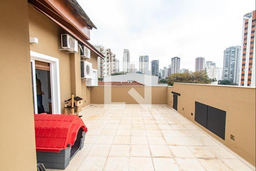 Casa à Venda – Vila Mariana, 6 Quartos, 700 m² – São Paulo