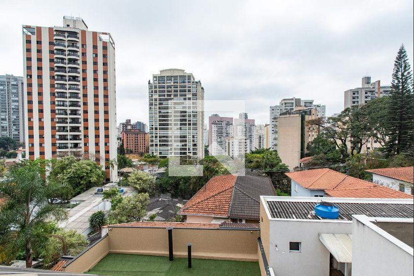 Casa à Venda – Vila Mariana, 6 Quartos, 700 m² – São Paulo