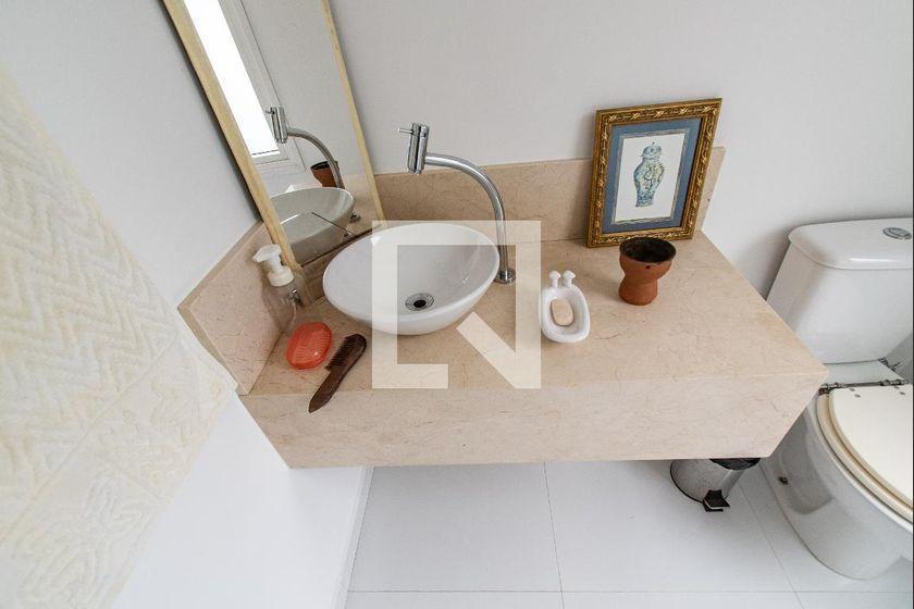 Casa à Venda – Vila Mariana, 6 Quartos, 700 m² – São Paulo