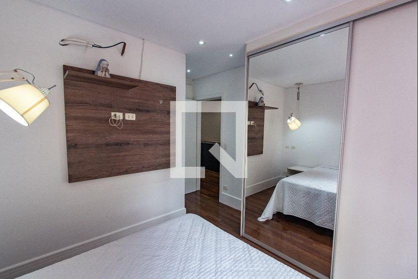 Casa à Venda – Vila Mariana, 6 Quartos, 700 m² – São Paulo