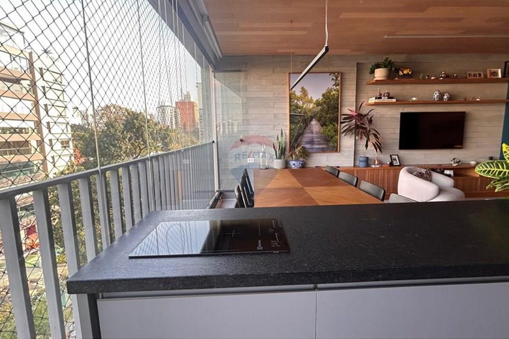Apto Mobiliado 135m² no Verthaus, Campo Belo