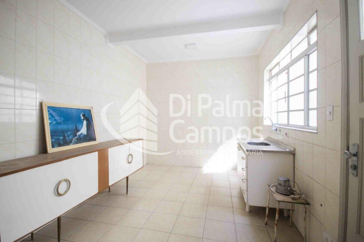 Casa de 150m² com 3 quartos e 2 vagas para locação ou venda no bairro do Ipiranga