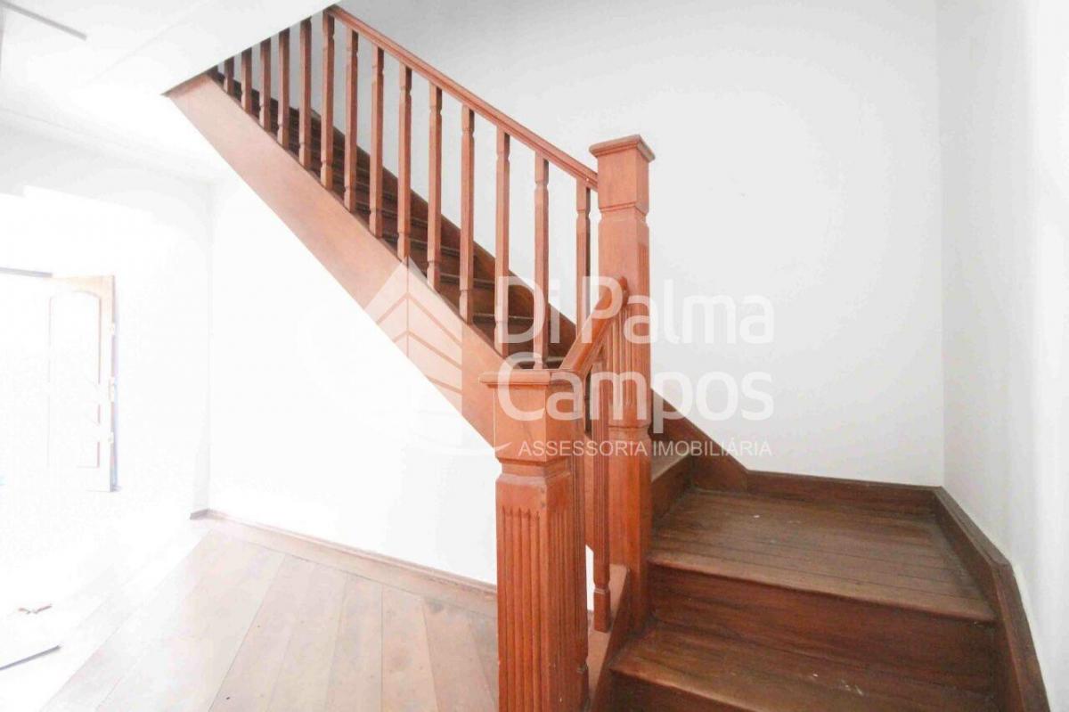 Casa de 150m² com 3 quartos e 2 vagas para locação ou venda no bairro do Ipiranga