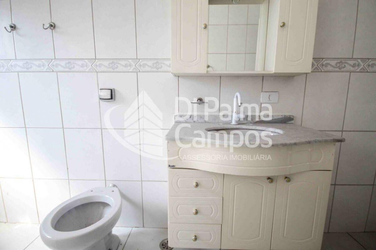Casa de 150m² com 3 quartos e 2 vagas para locação ou venda no bairro do Ipiranga
