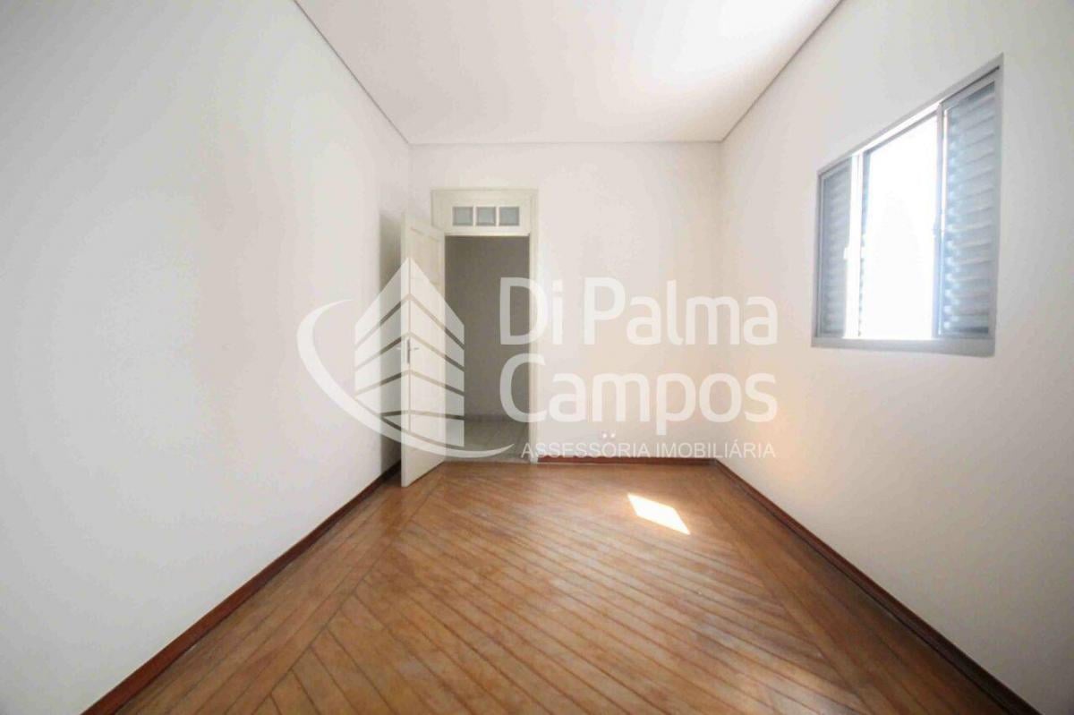 Casa de 150m² com 3 quartos e 2 vagas para locação ou venda no bairro do Ipiranga