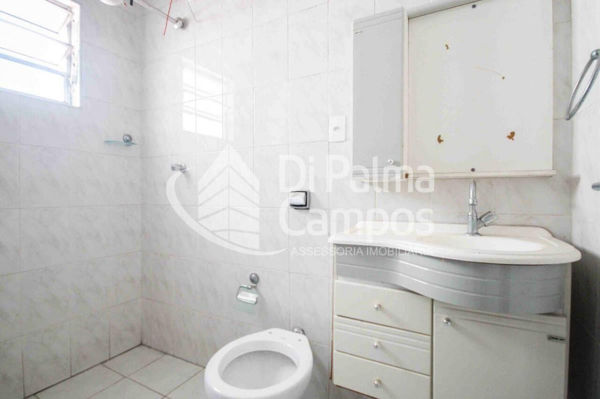 Casa de 150m² com 3 quartos e 2 vagas para locação ou venda no bairro do Ipiranga