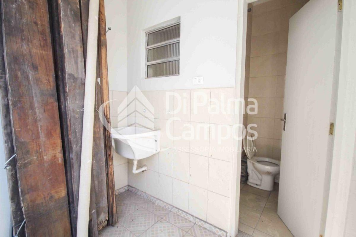 Casa de 150m² com 3 quartos e 2 vagas para locação ou venda no bairro do Ipiranga