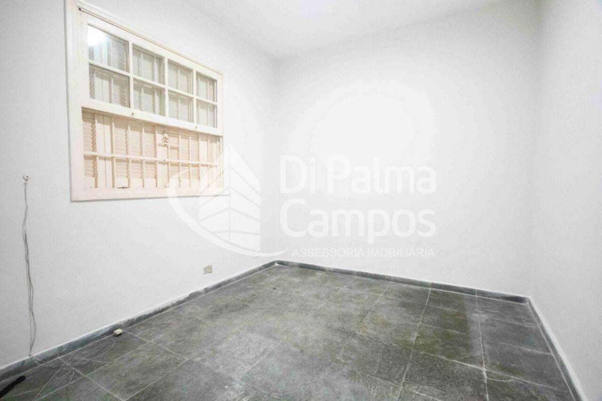 Casa versátil de 268m² com 3 vagas para locação ou venda no bairro do Ipiranga