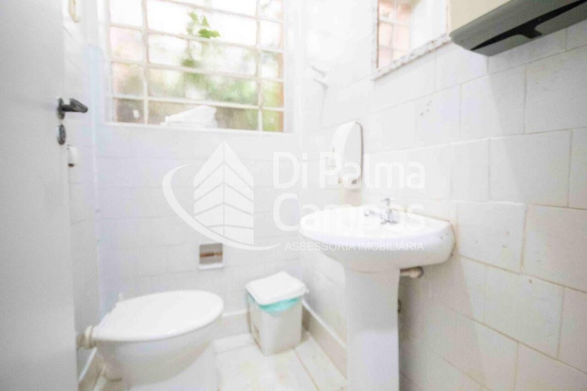 Casa versátil de 268m² com 3 vagas para locação ou venda no bairro do Ipiranga