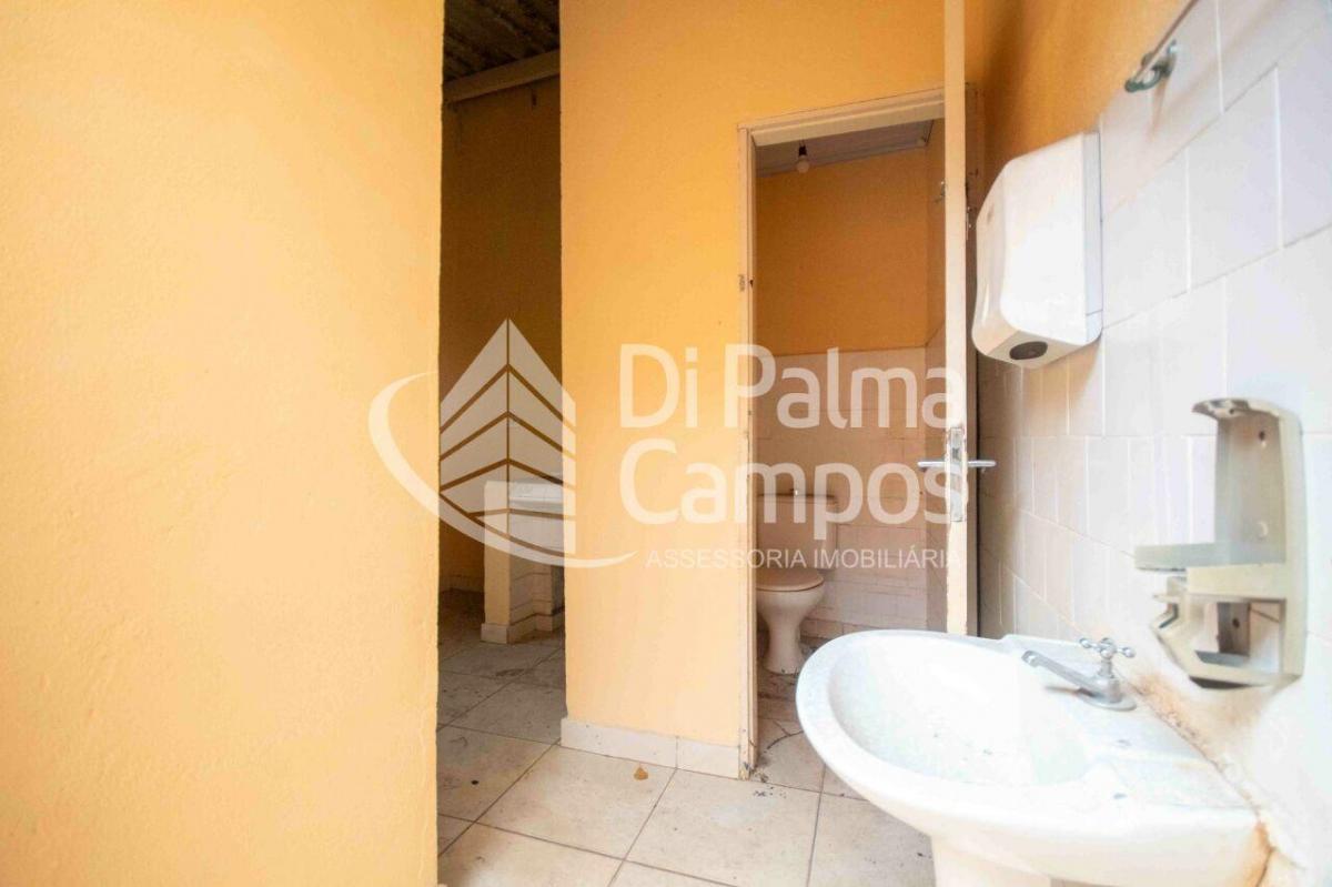 Casa versátil de 268m² com 3 vagas para locação ou venda no bairro do Ipiranga