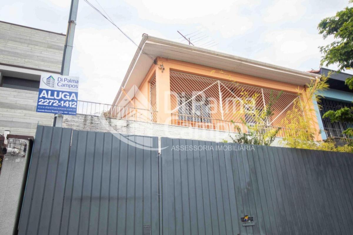 Casa versátil de 268m² com 3 vagas para locação ou venda no bairro do Ipiranga