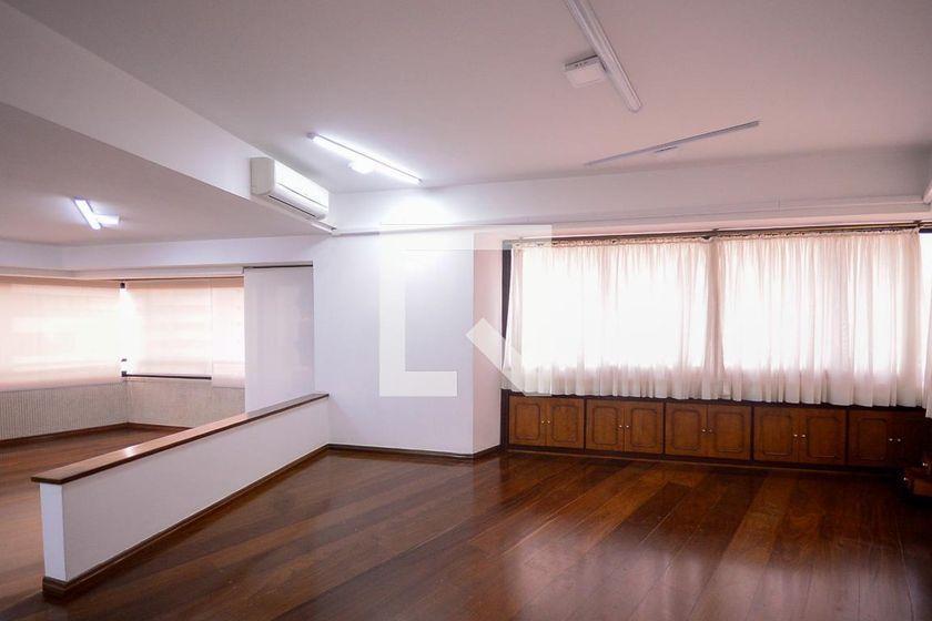 Apartamento à Venda – Aclimação, 3 Quartos, 384 m² – São Paulo