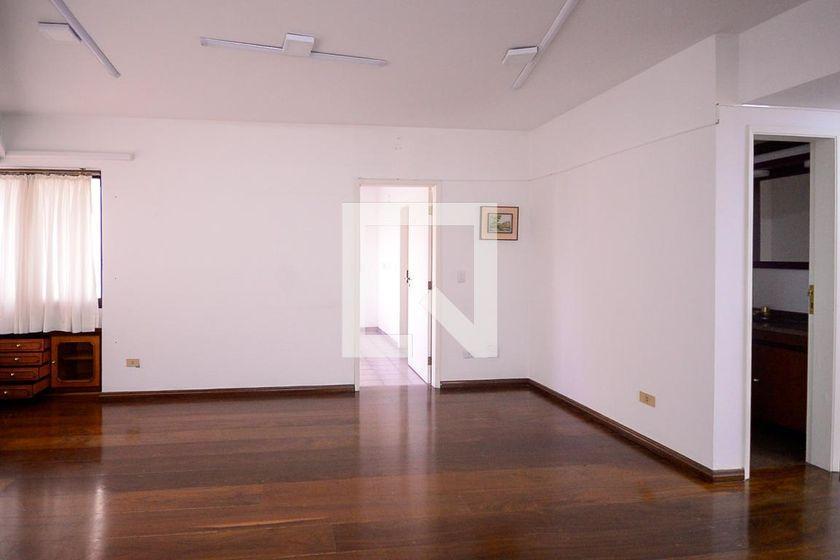 Apartamento à Venda – Aclimação, 3 Quartos, 384 m² – São Paulo