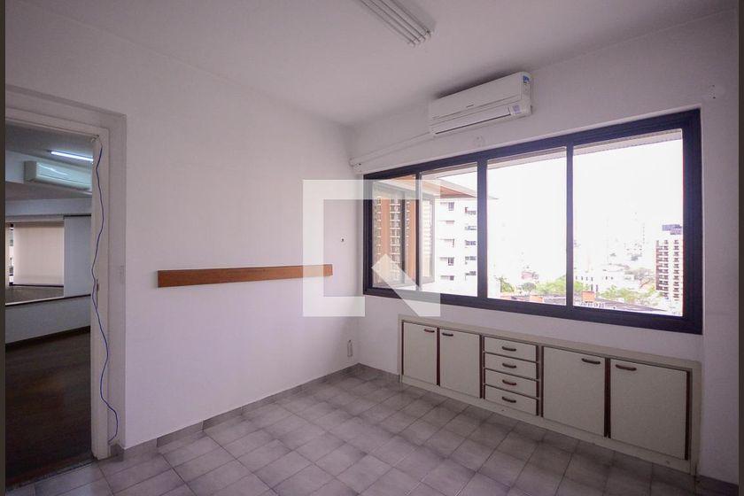 Apartamento à Venda – Aclimação, 3 Quartos, 384 m² – São Paulo