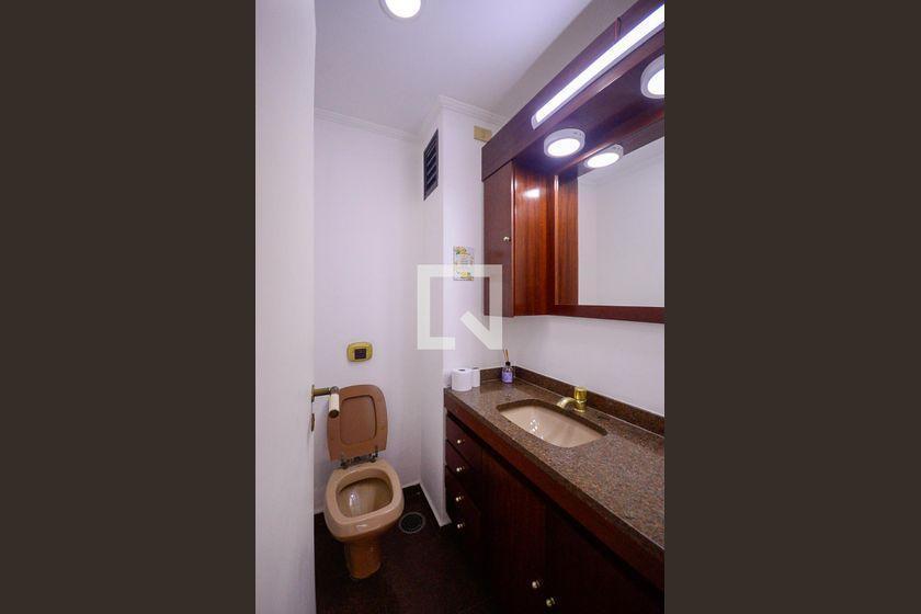 Apartamento à Venda – Aclimação, 3 Quartos, 384 m² – São Paulo