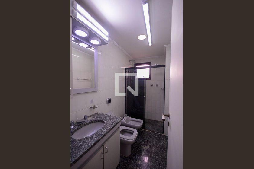 Apartamento à Venda – Aclimação, 3 Quartos, 384 m² – São Paulo