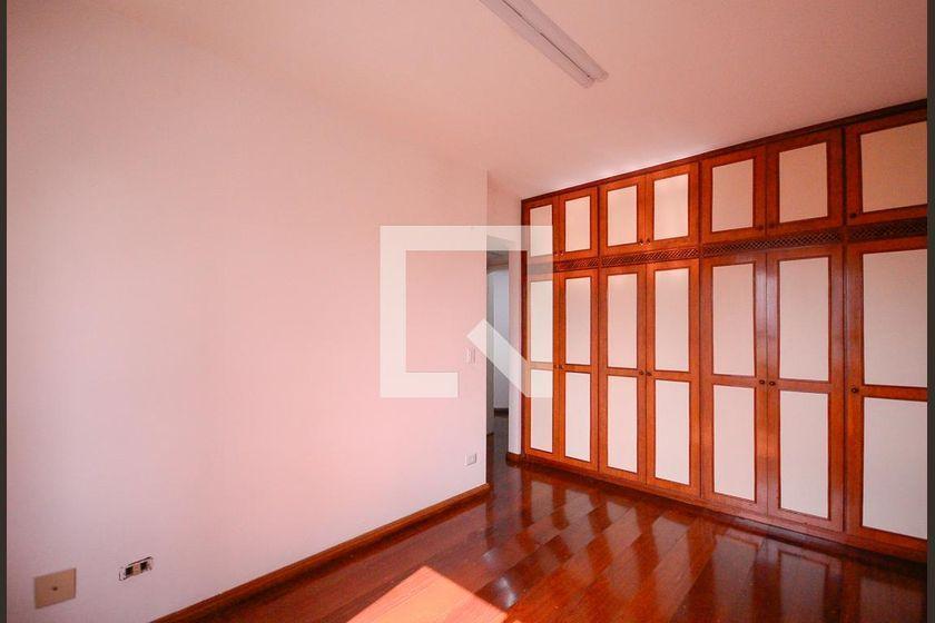 Apartamento à Venda – Aclimação, 3 Quartos, 384 m² – São Paulo